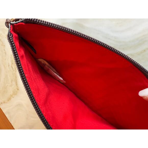 Dooney & Bourke Basketweave Wristlet Bag Burgundy Leather - Picture 5 of 5